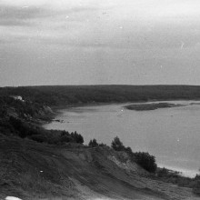 Вид на набережную реки Томи в районе Лагерного сада. Конец 1970-х