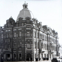 Проспект Ленина, дом №73 (проспект Фрунзе, дом №1), горожане. 1950-е