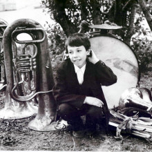 Мальчик с музыкальными инструментами. г.Томск. 1980-е