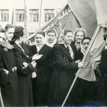 Студенты ТГУ на демонстрации, г. Томск, 1 мая 1957 года