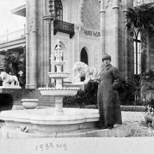 Мужчина на отдыхе. Воронцовский дворец, г. Алупка, 1933 год