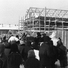 Проводы зимы на улице Пятой Армии, г. Томск, 1960-е годы (2 кадра)