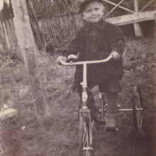 Мальчик на велосипеде, с. Таловка Томского района, 1952 год